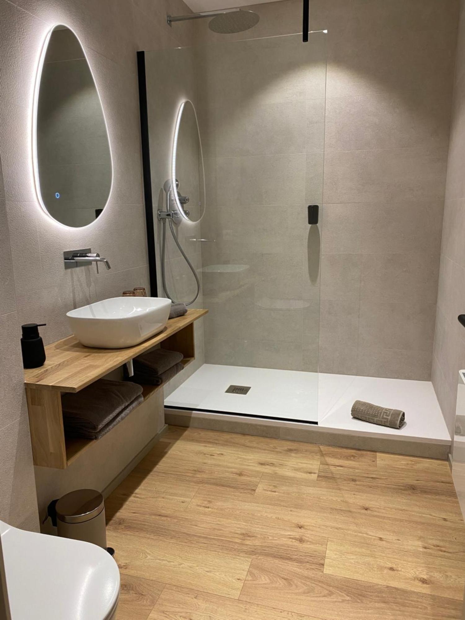 Good Mood - Chambres Et Suite Namen Kamer foto